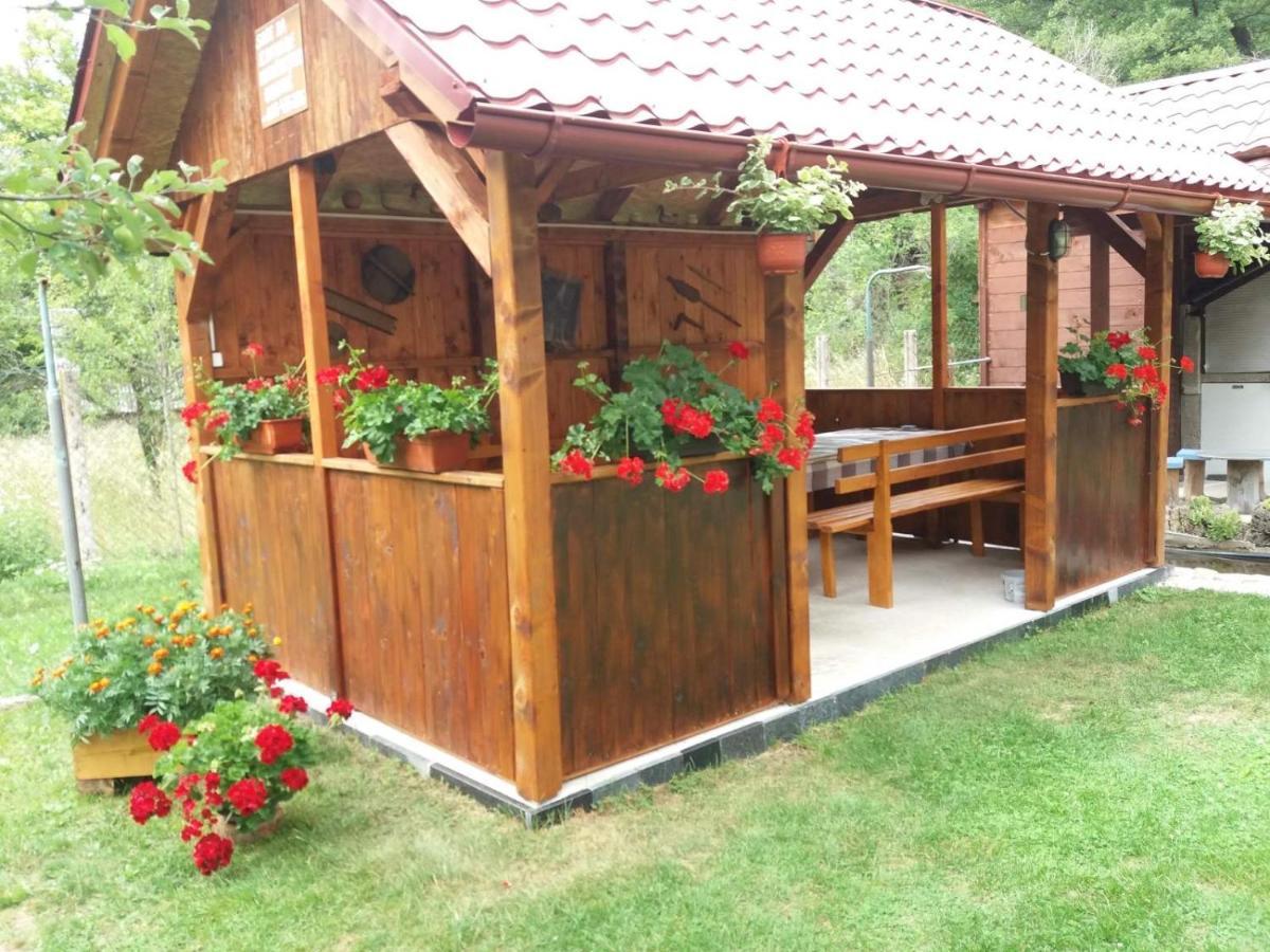 Domacinstvo Ubovic Villa Sipovo ภายนอก รูปภาพ
