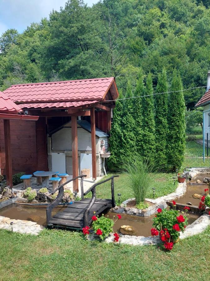Domacinstvo Ubovic Villa Sipovo ภายนอก รูปภาพ