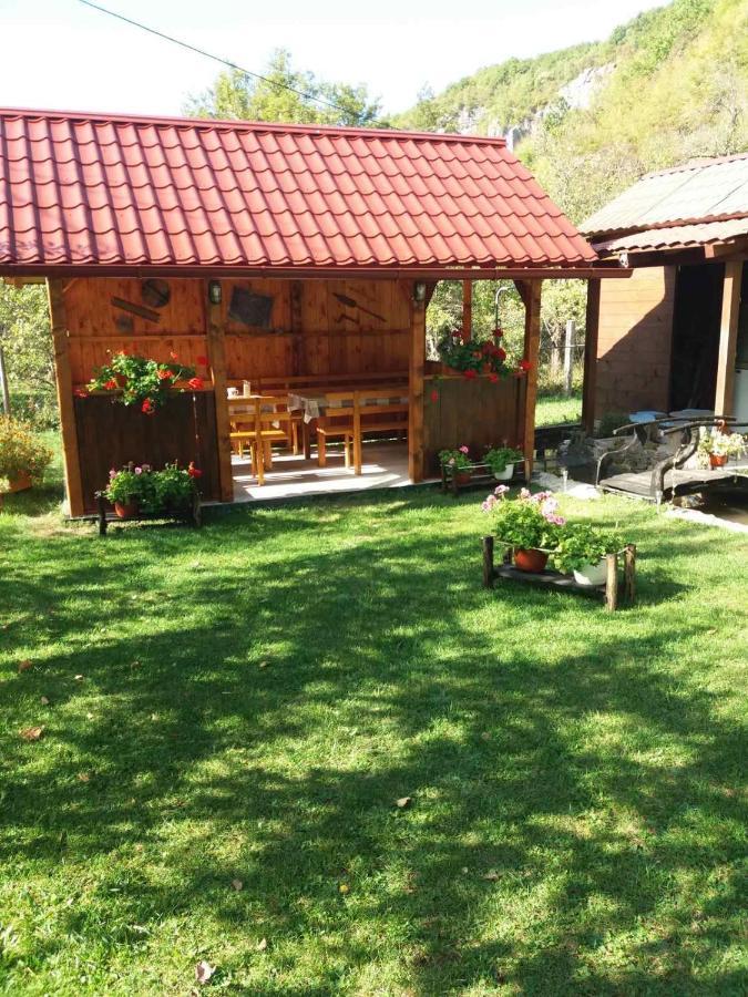 Domacinstvo Ubovic Villa Sipovo ภายนอก รูปภาพ
