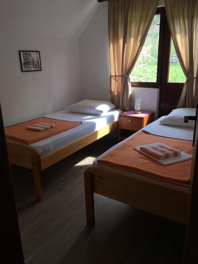 Domacinstvo Ubovic Villa Sipovo ภายนอก รูปภาพ